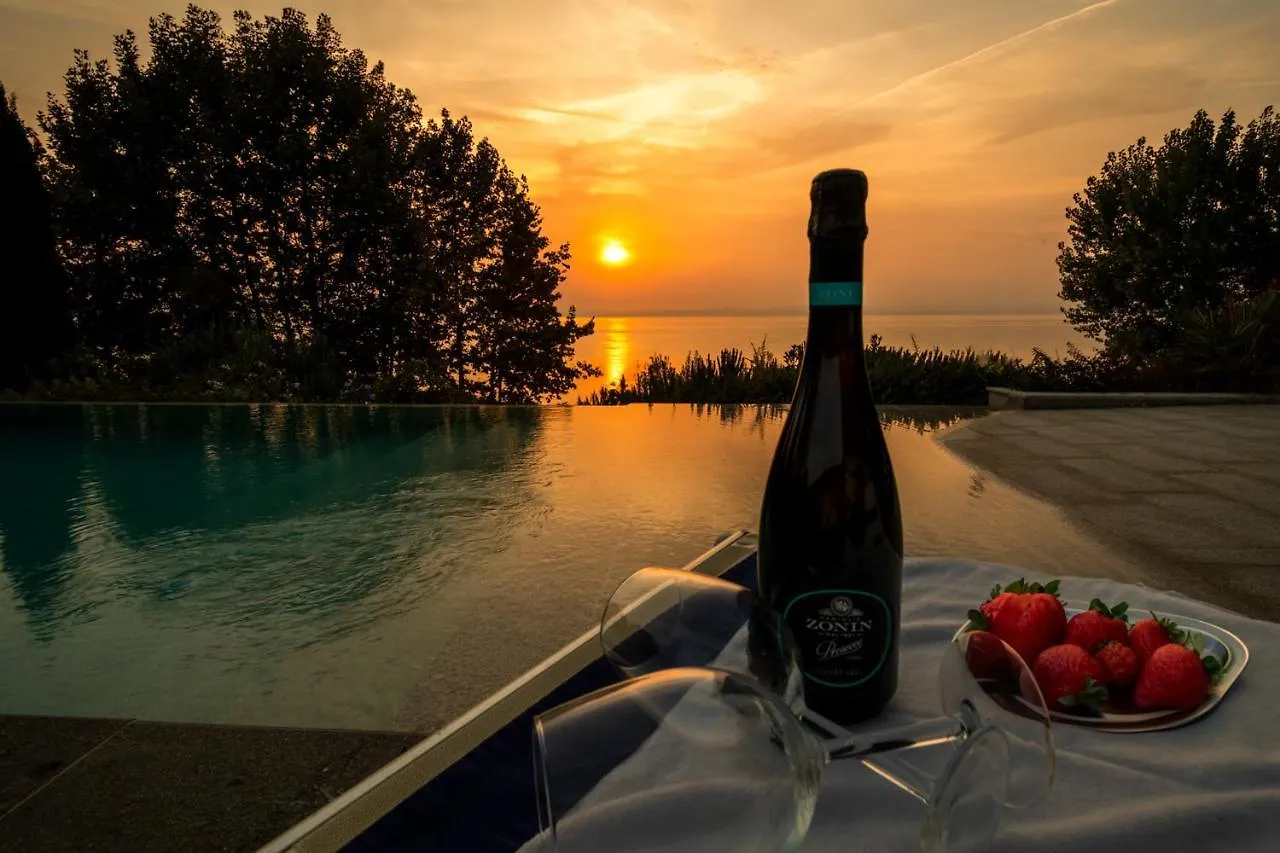 Villa Infinity - Regarda Travel Bardolino 0*,