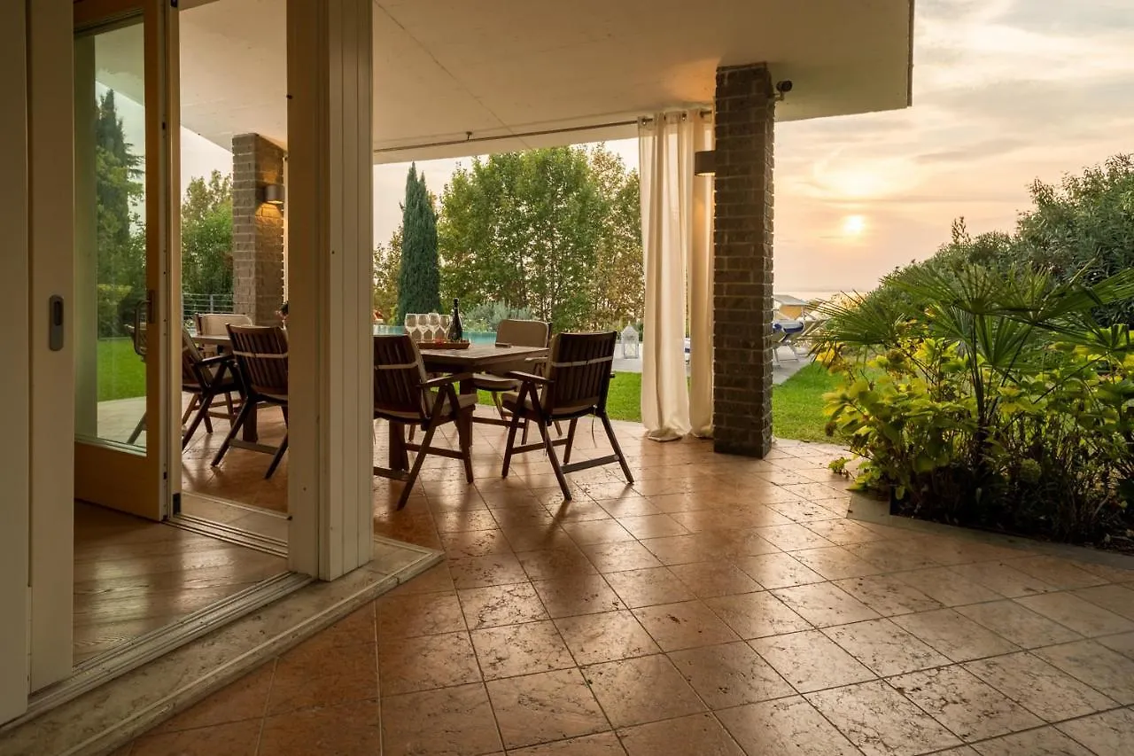 Villa Infinity - Regarda Travel Bardolino Italy